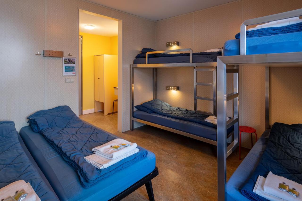 Familienzimmer für 6 Personen mit eigenem Bad und Dusche